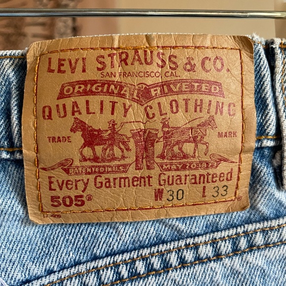 Levi Women’s vintage jeans - Picture 3 of 6
